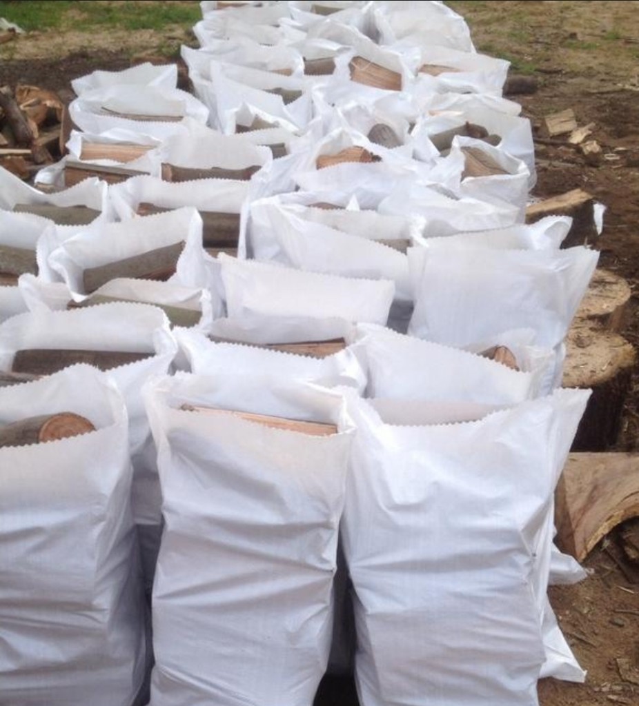 Sacos de leña de naranjo 